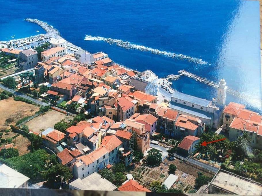 Apartmán Sea View, In The Old Town Santo Stefano Al Mare Exteriér fotografie